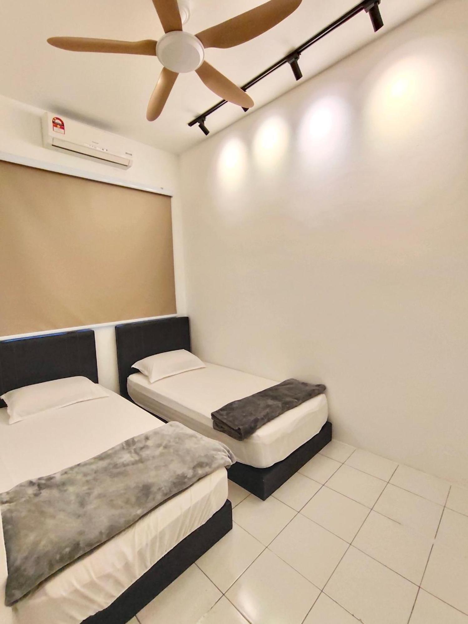 Sakura 1 Homestay Kampar Landed Exterior foto