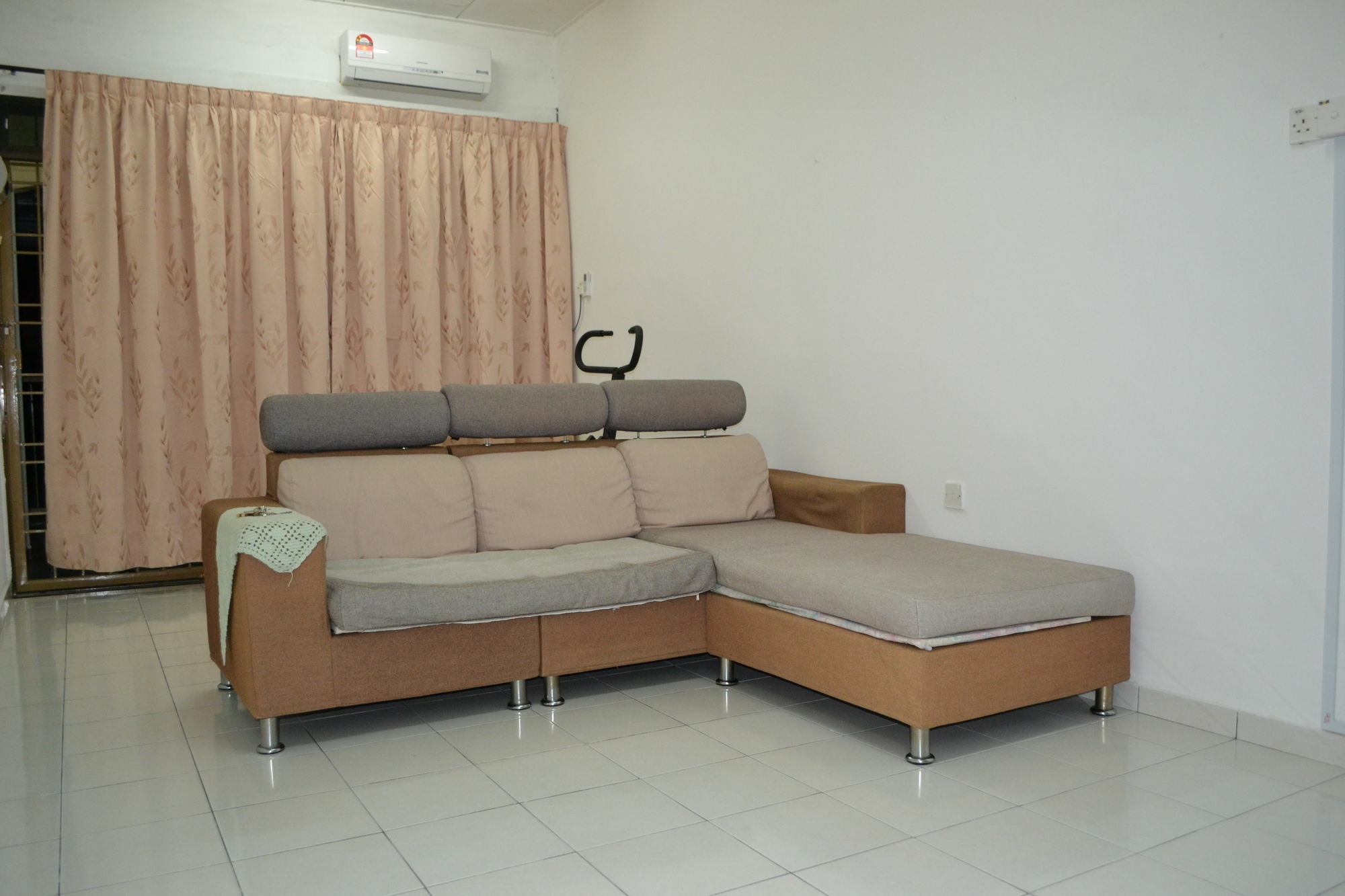 Sakura 1 Homestay Kampar Landed Exterior foto